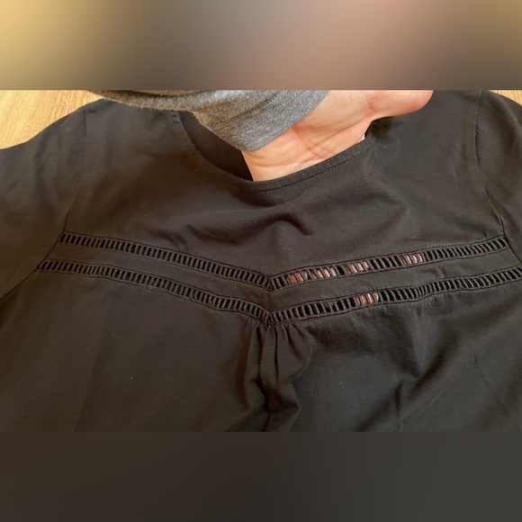 Boden black tee with long bell sleeves and small cut out detail size 16 - Picture 9 of 10